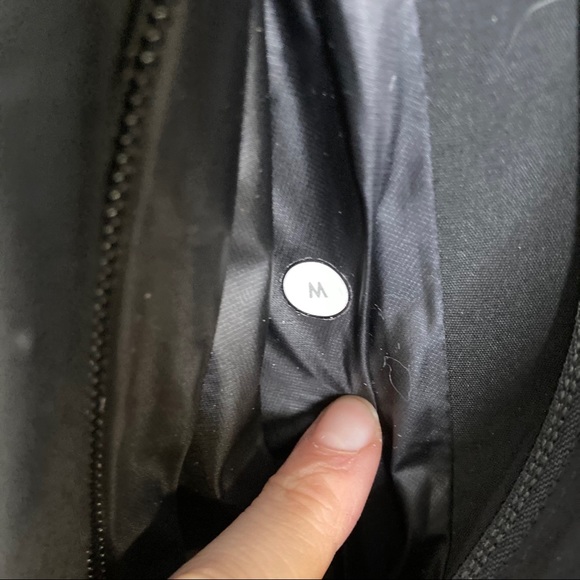 Lululemon Navy Medium Zip Up - Picture 4 of 6